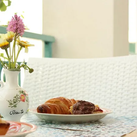 Borgo فندق مبيت وإفطار أوترانتو